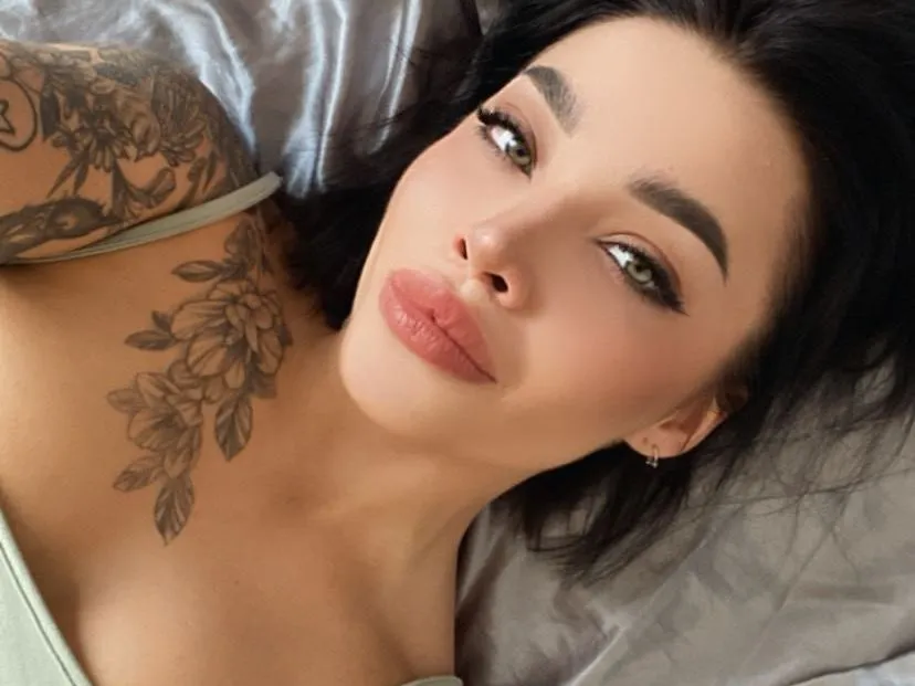 Foto de perfil de modelo de webcam de LenseSiren