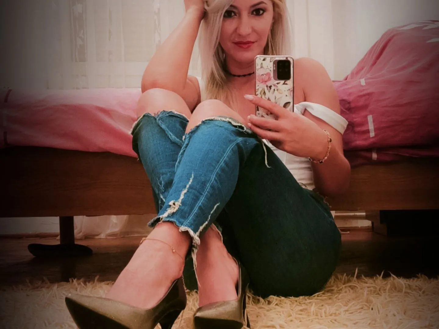 AnaisBond profielfoto van cam model