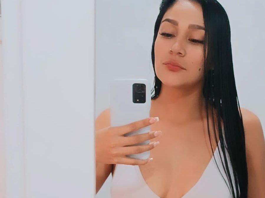 Image de profil du modèle de webcam emiilysantana1