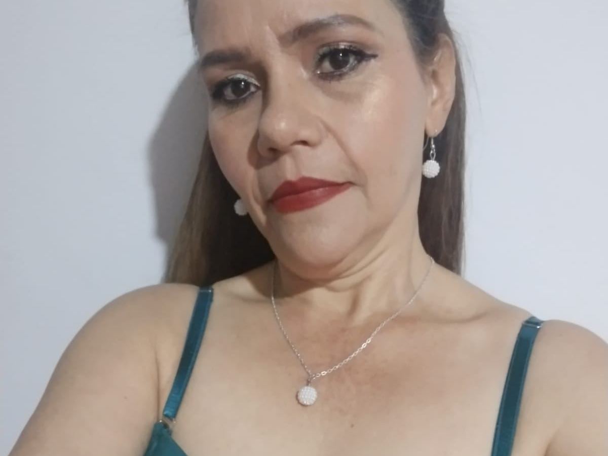 Image de profil du modèle de webcam YolandaGlitter