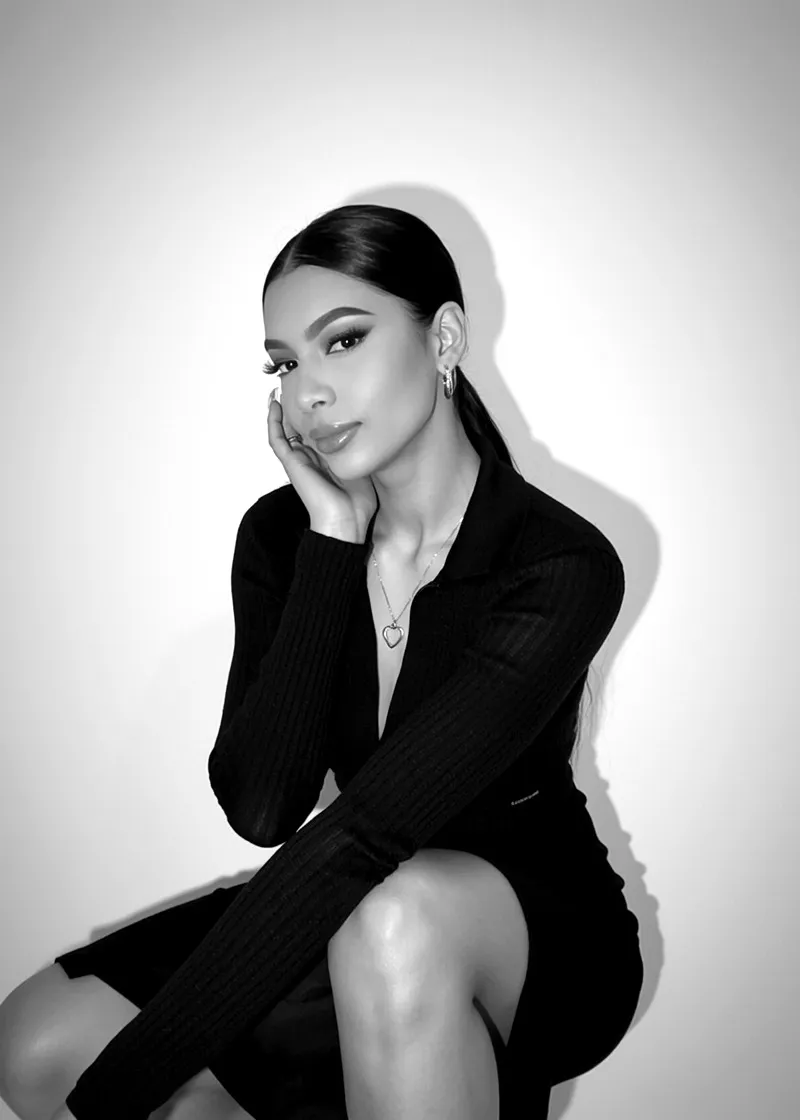 Interprete ElectraAniston Foto 4