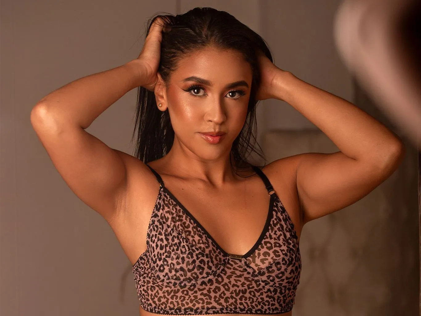 Imagen de perfil de modelo de cámara web de KeilyRoss19