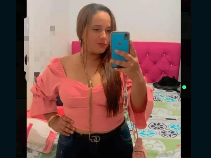 Imagen de perfil de modelo de cámara web de YulyColson