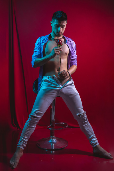 Performer EdwardRosh Photo 6