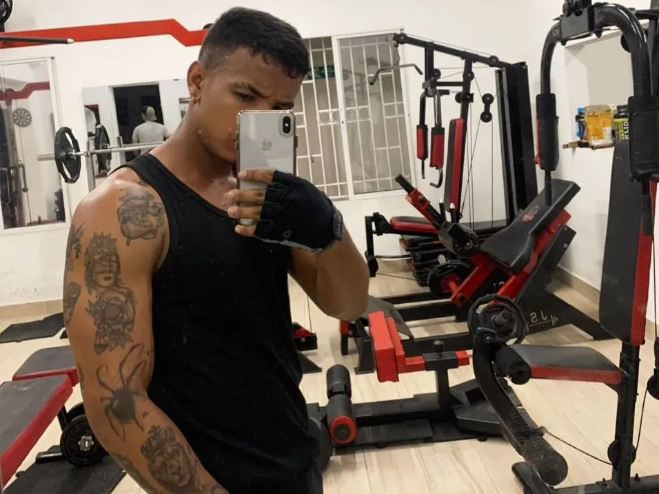 Foto de perfil de modelo de webcam de Chrisfendii