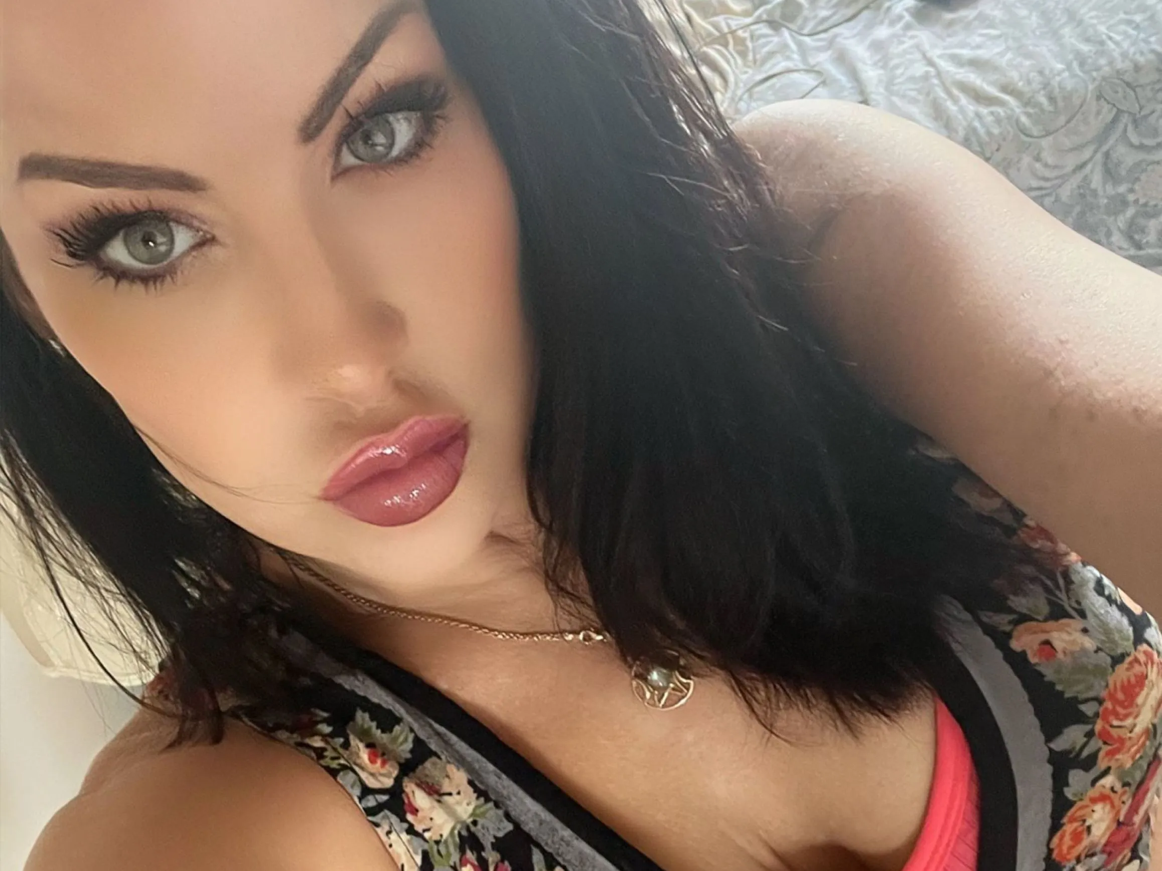 CarmenLuvv profielfoto van cam model