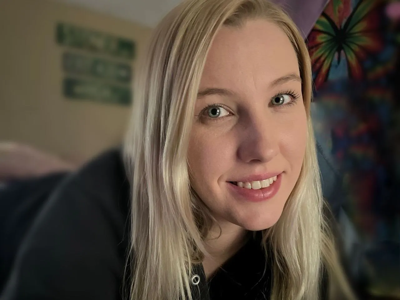 KomfyKay profilbild på webbkameramodell