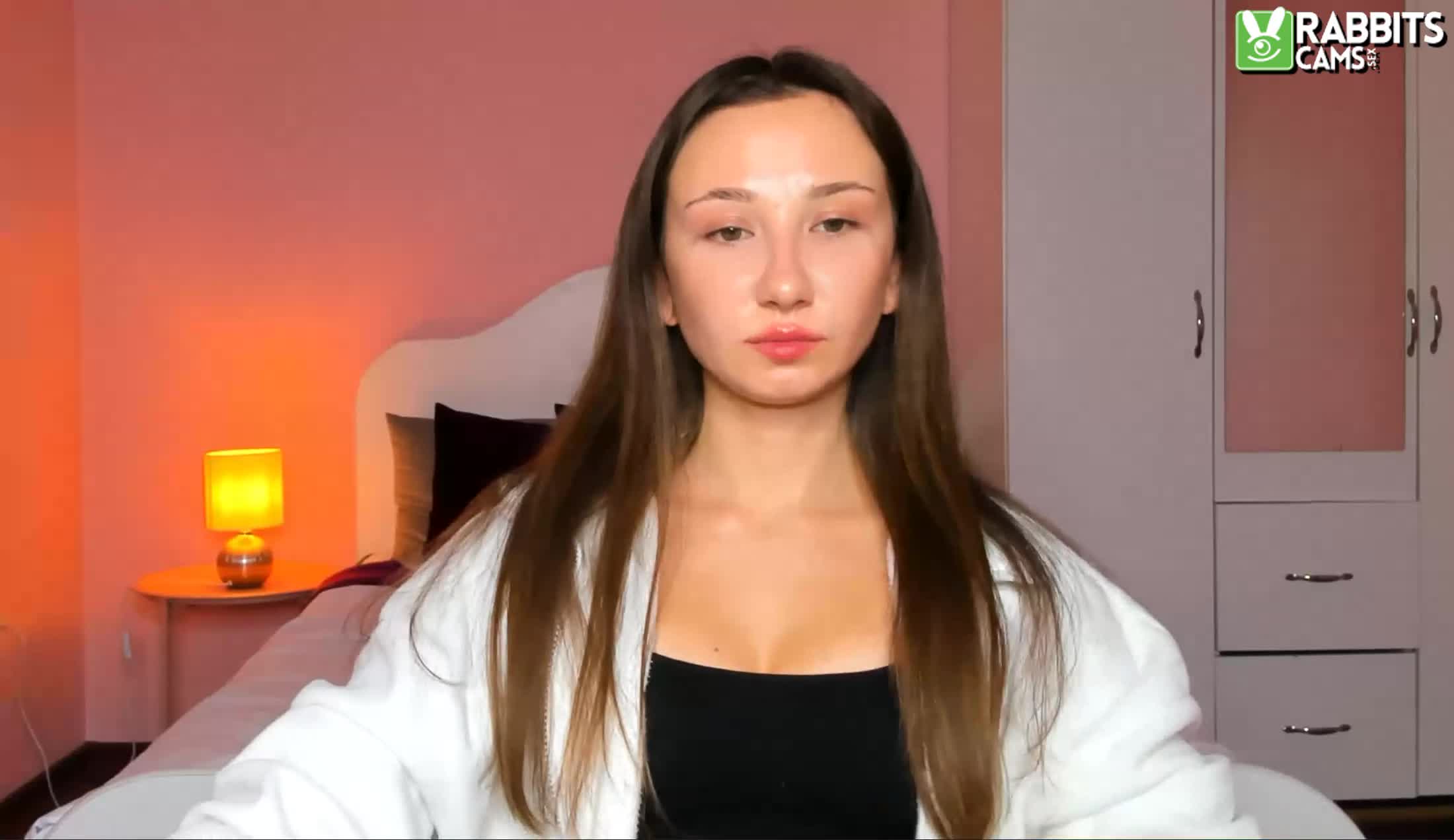 Artist Aariiella Video 2