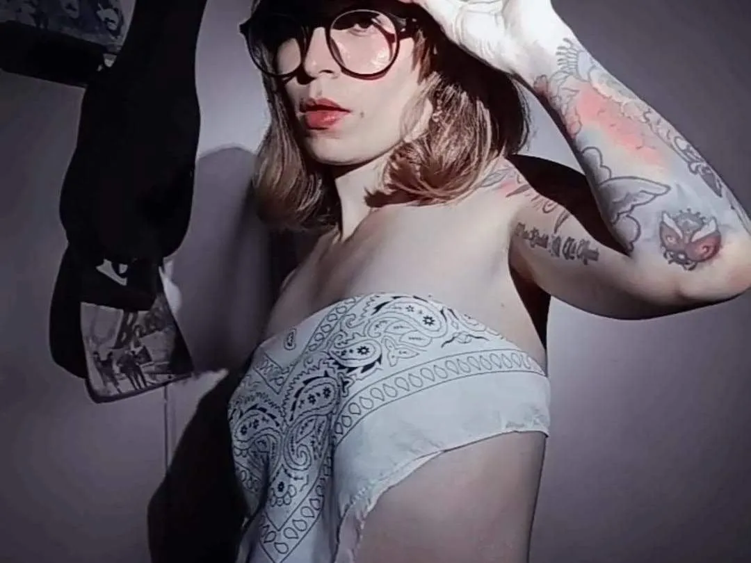 Image de profil du modèle de webcam elyred64