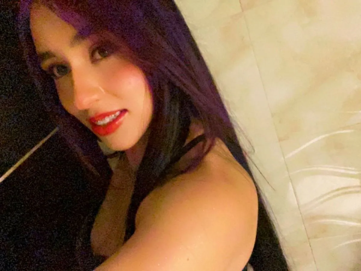 CamilaSaenzy immagine del profilo del modello di cam