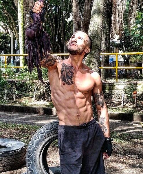 Artist ApoloGodness Foto 2