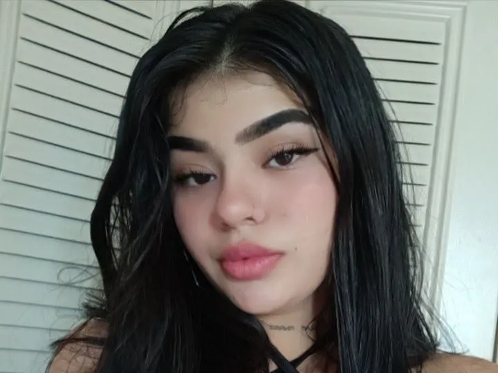 EmmaMillerr22 profilbild på webbkameramodell