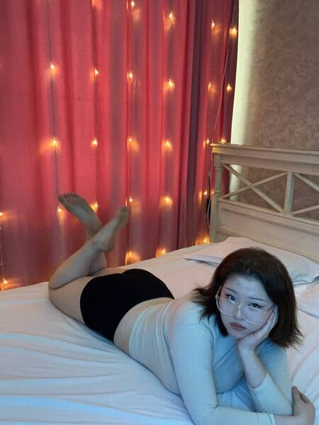 Interprete Hitomimi Foto 7