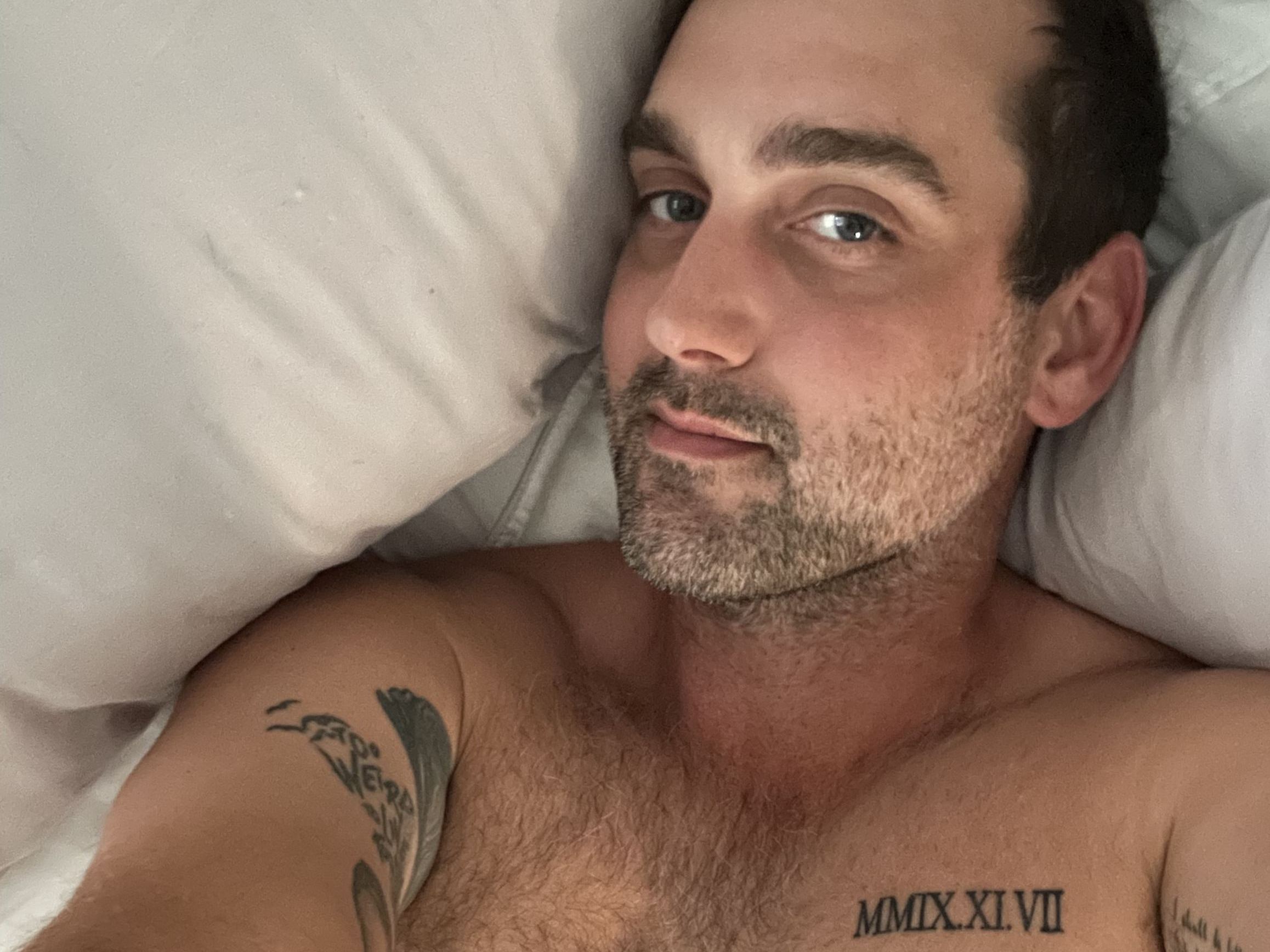 Profilbilde av GiovaniLuv69 webkamera modell