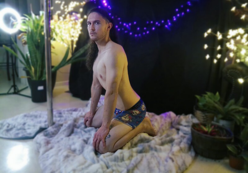 Performer Gaggingme Photo 2