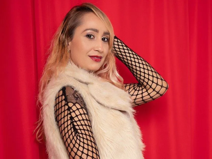 Imagen de perfil de modelo de cámara web de YessyPerland