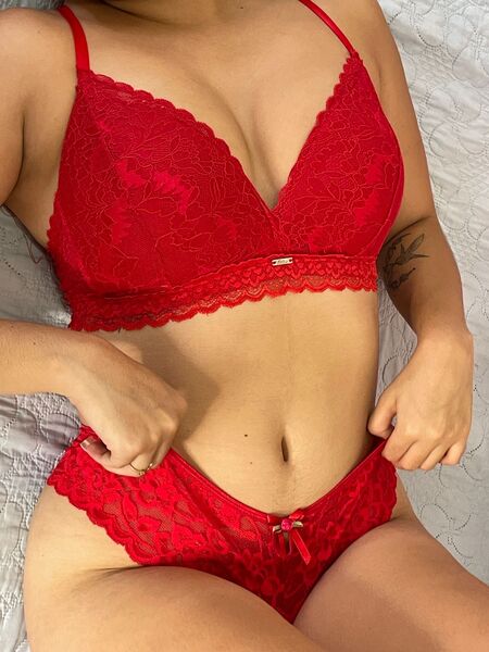 Performer carolineruizz Photo 2