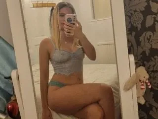 EmilyJonesUK Profilbild des Cam-Modells