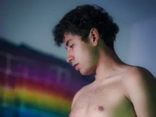 AaronMiiles profielfoto van cam model