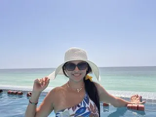 EmilyPricee live cam