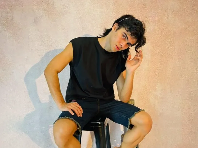 Profilbilde av RenzoRozo webkamera modell