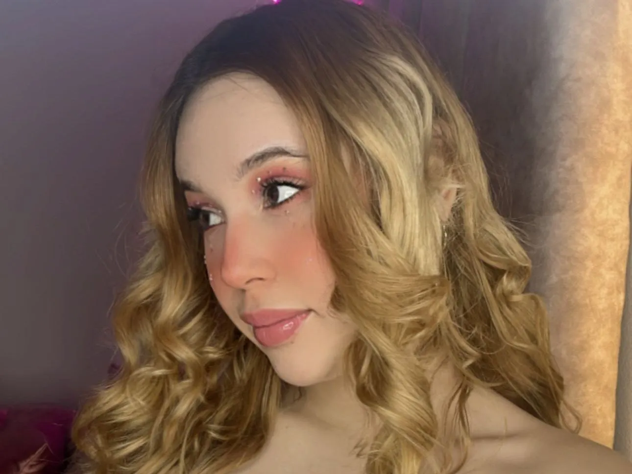 AbbyxHaken profielfoto van cam model