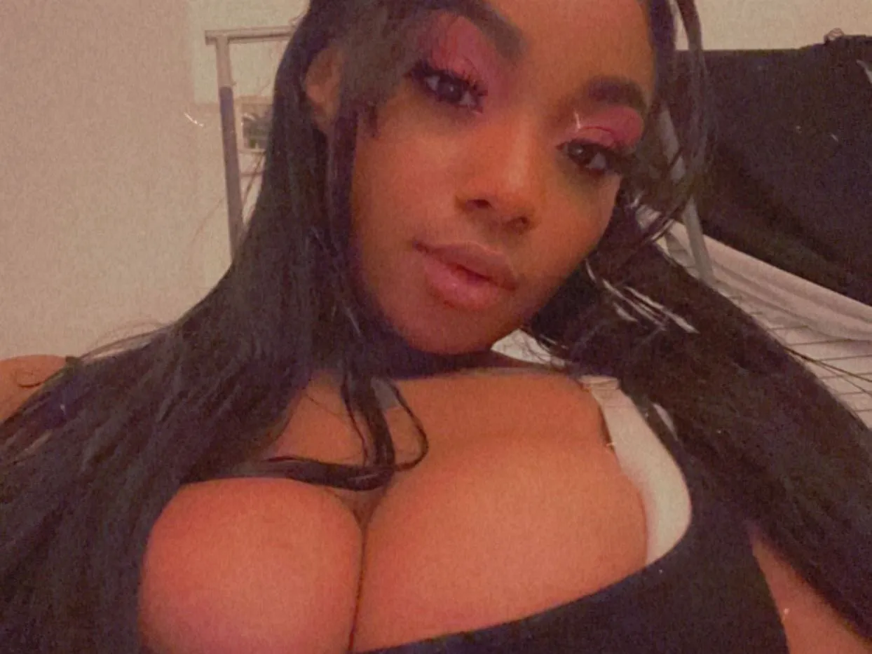 LuxurioussDrippsz profilbild på webbkameramodell