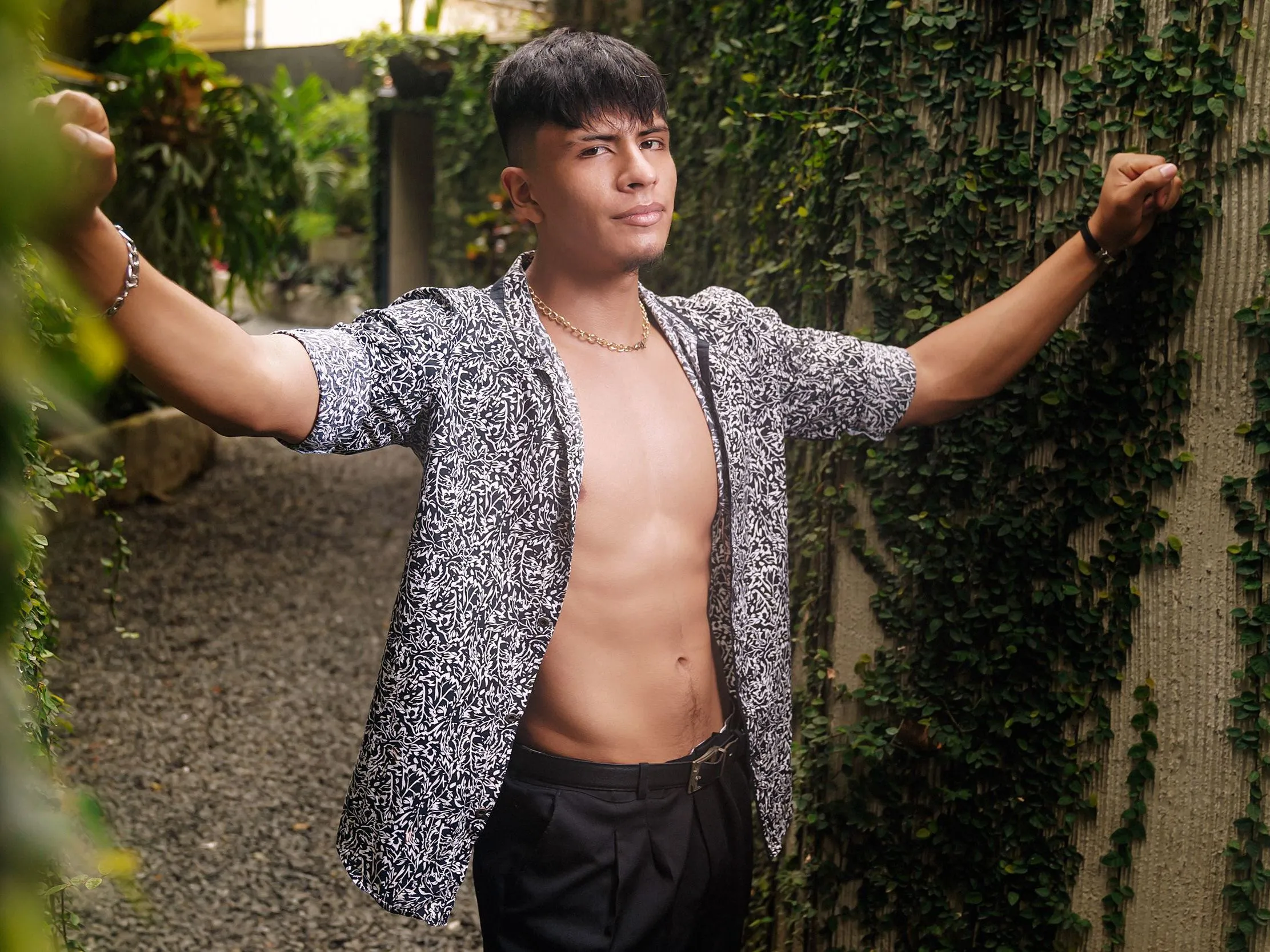 Arnoldtravis cam model profile picture