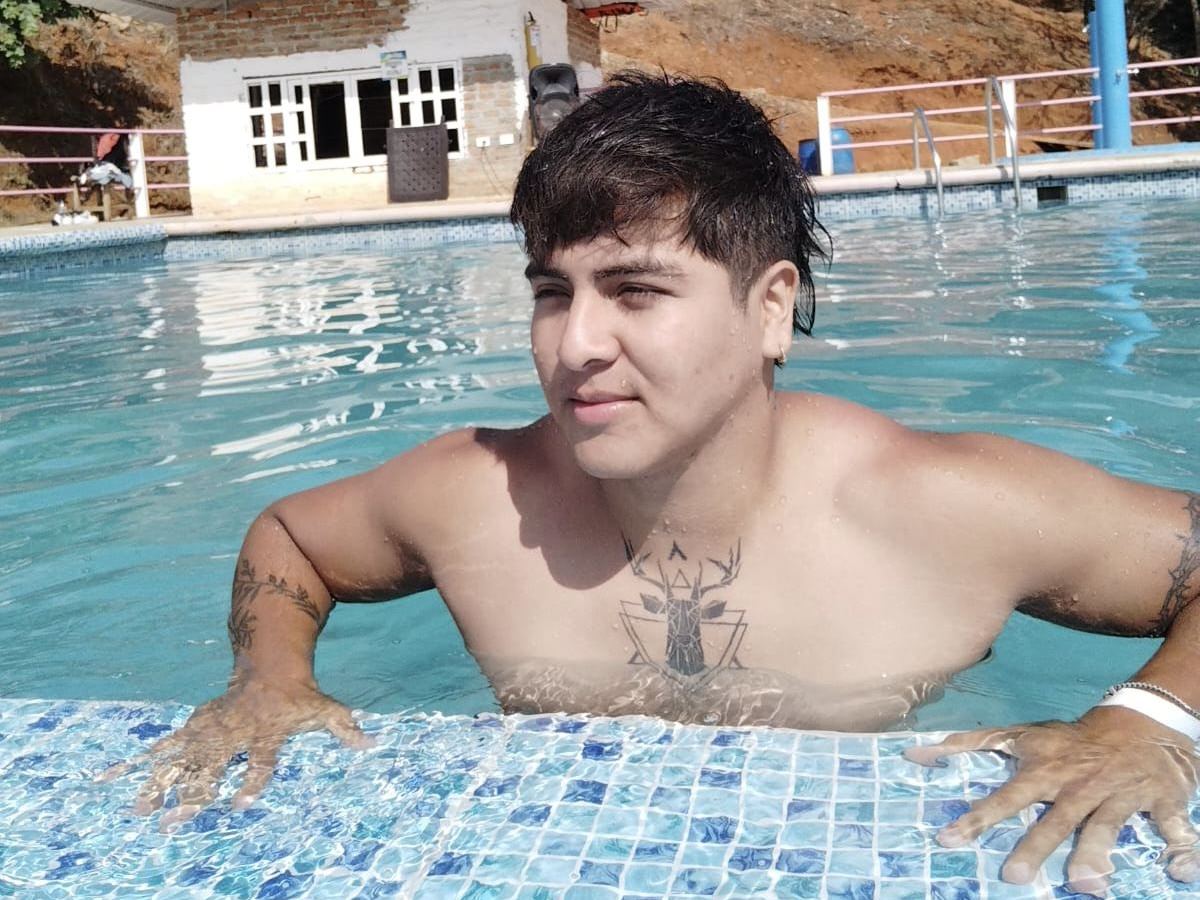 AllenSmit profielfoto van cam model