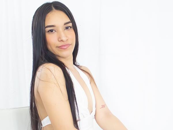 Imagen de perfil de modelo de cámara web de LittleC4ndy