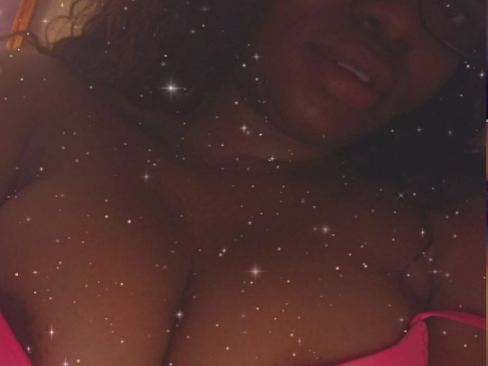 Imagen de perfil de modelo de cámara web de KissyKatt933