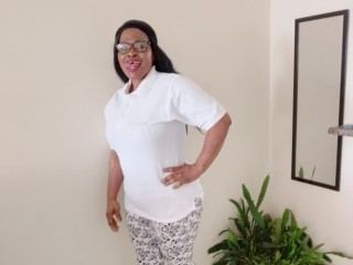 Image de profil du modèle de webcam SweetMellow48