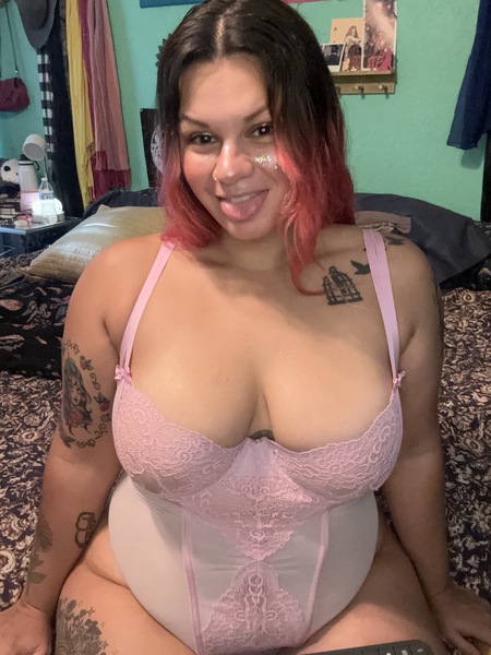 Interprete dieinmythighs Foto 2