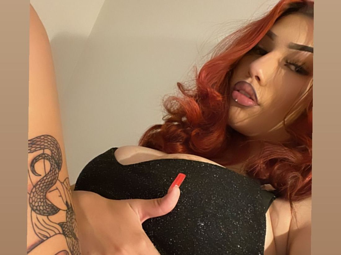 Imagen de perfil de modelo de cámara web de ZaeDominguez