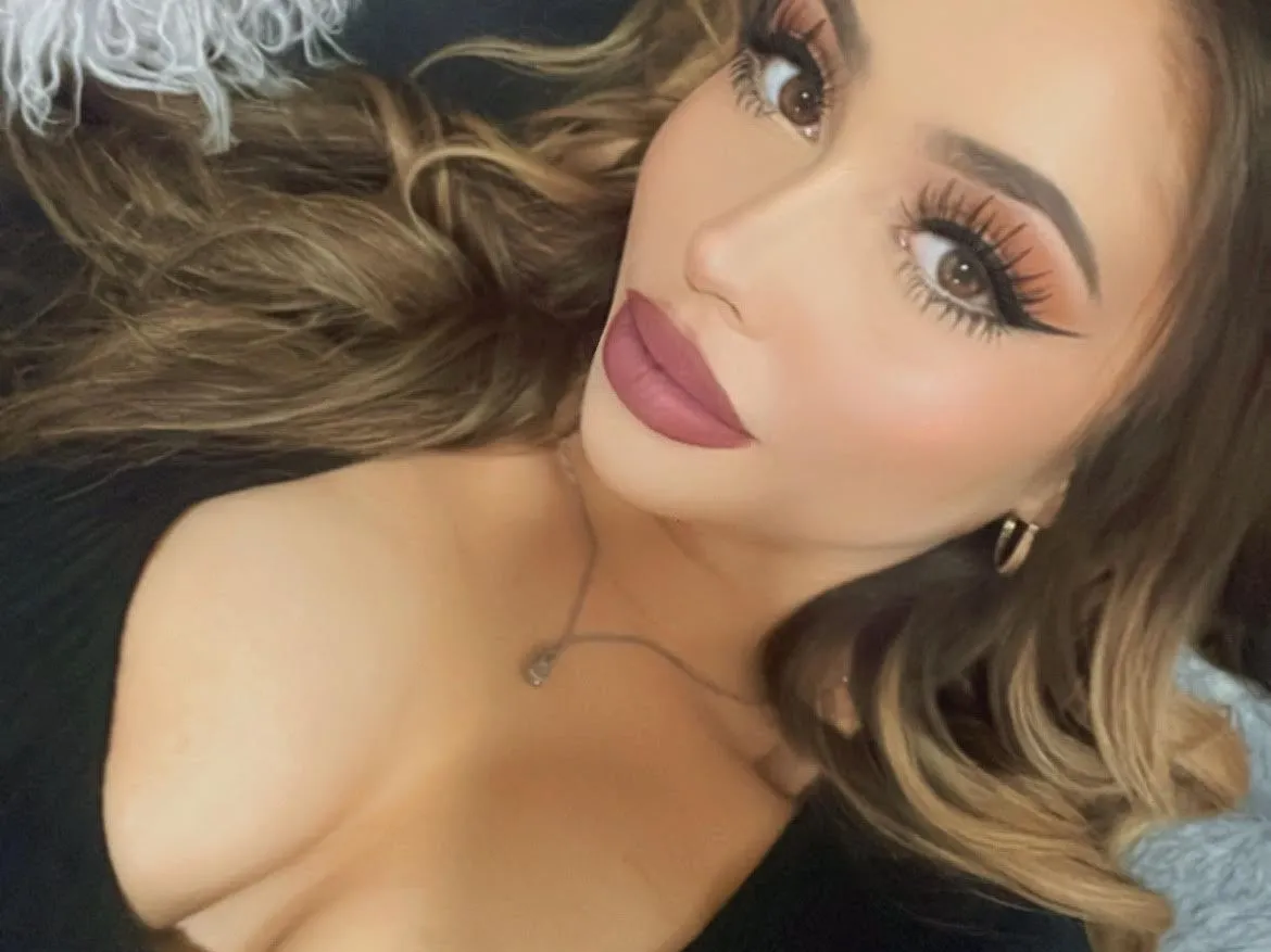 Imagen de perfil de modelo de cámara web de AlaskanIceQueen