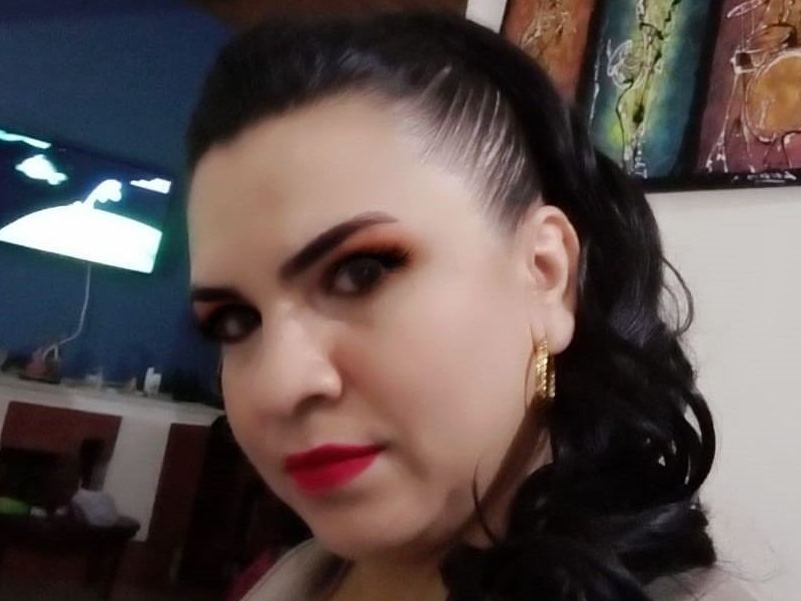 yeniferluna immagine del profilo del modello di cam