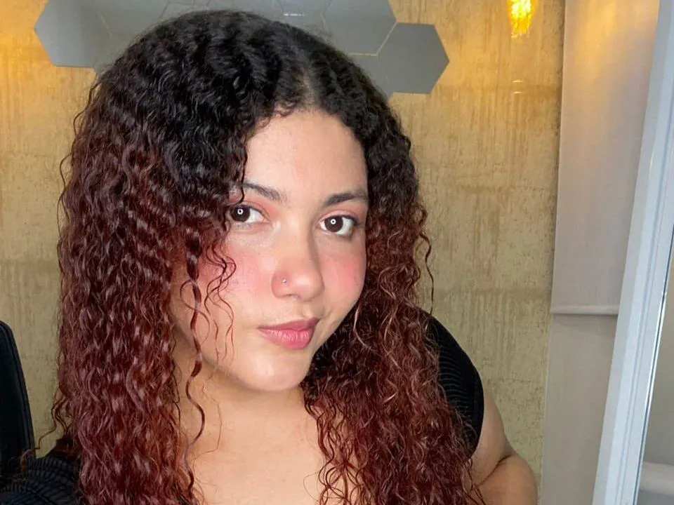 Foto de perfil de modelo de webcam de chairarose