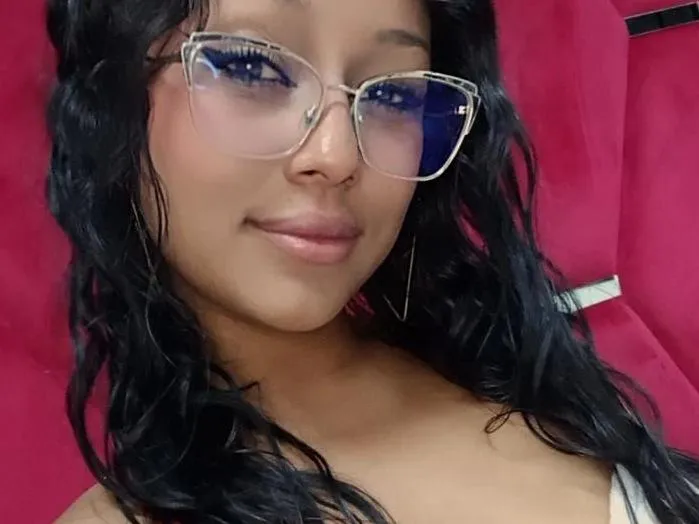 Imagen de perfil de modelo de cámara web de SarahHotxxx