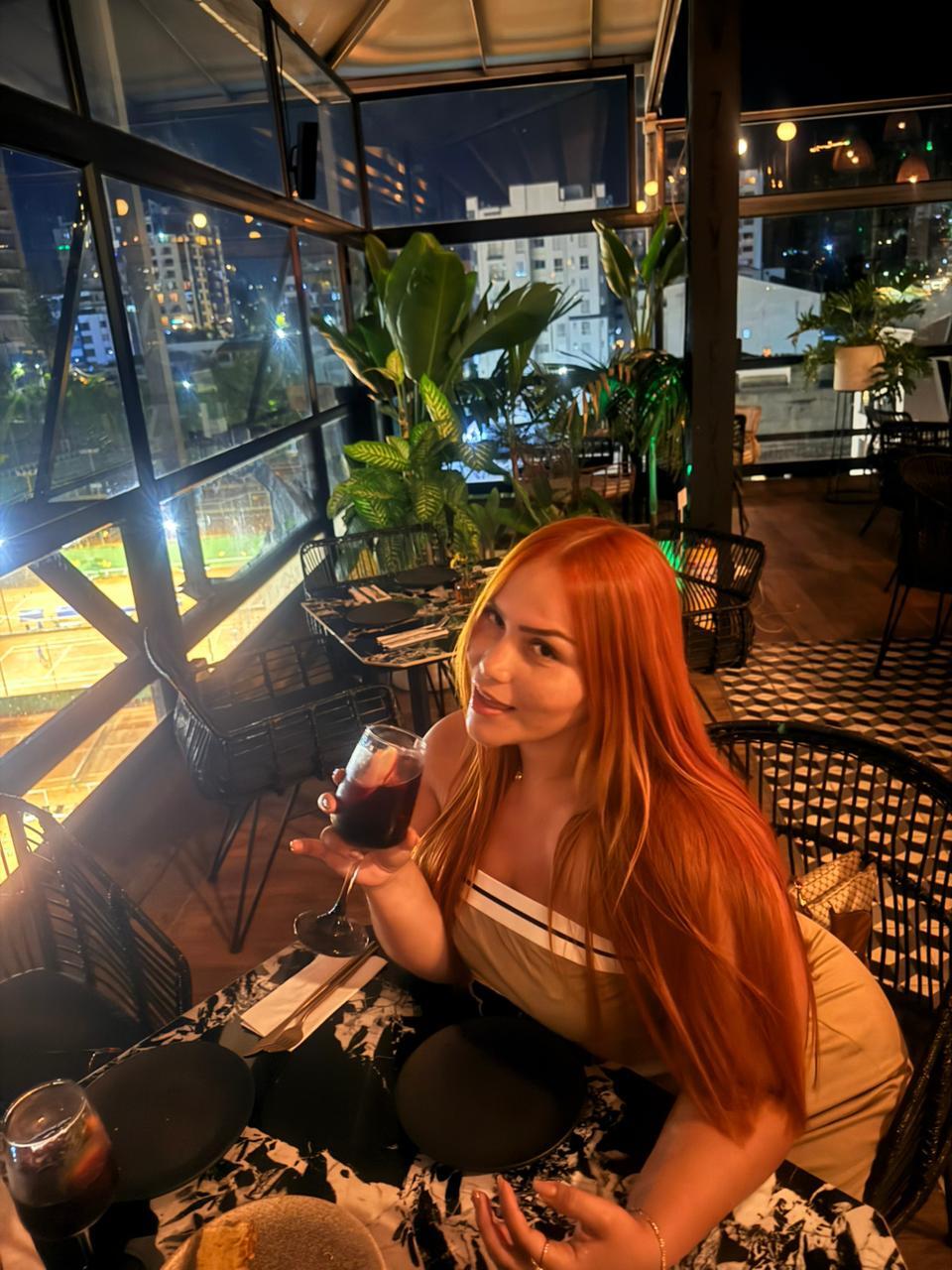 Performer LeahxBarker Photo 3