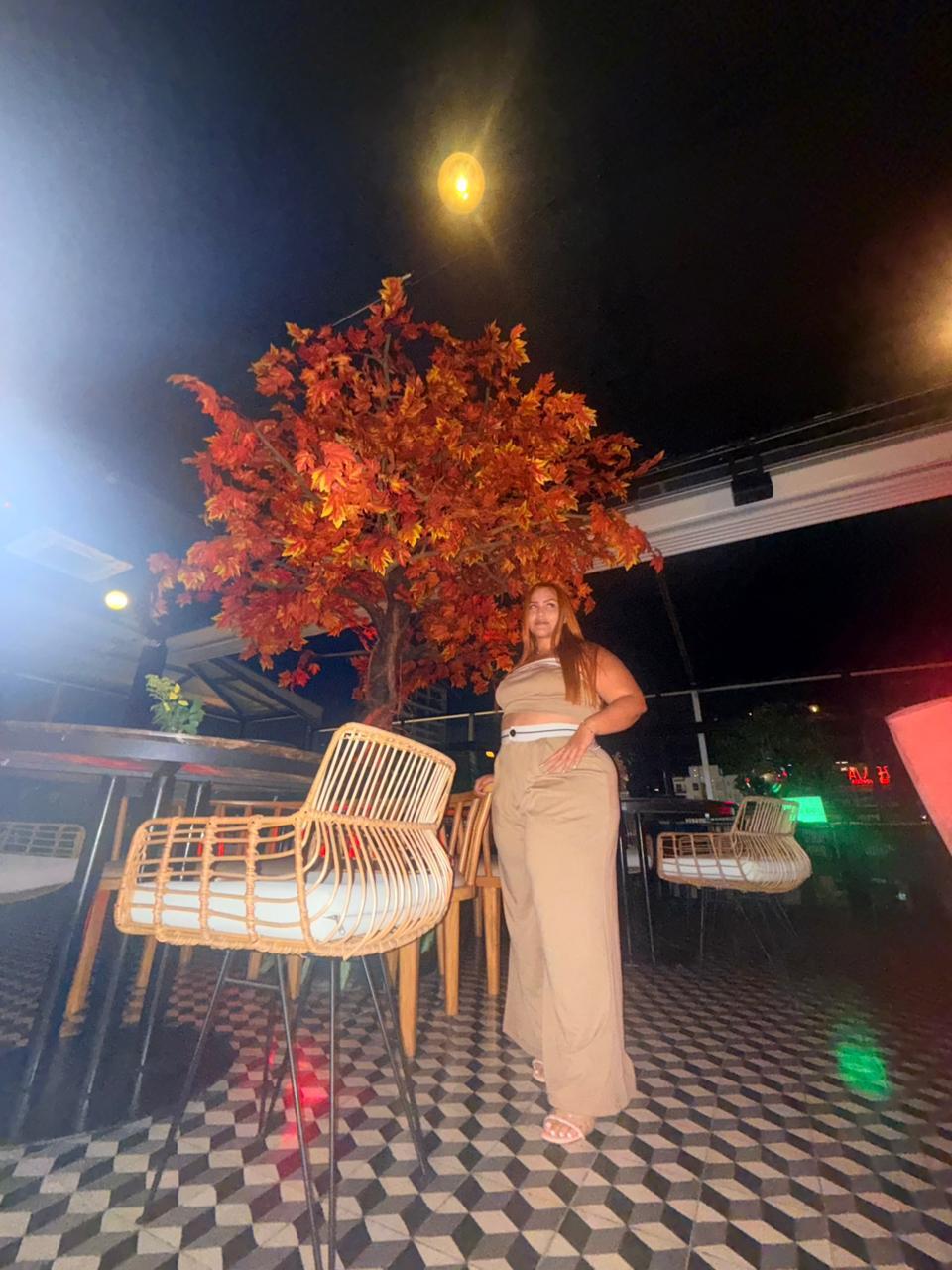 Performer LeahxBarker Photo 2