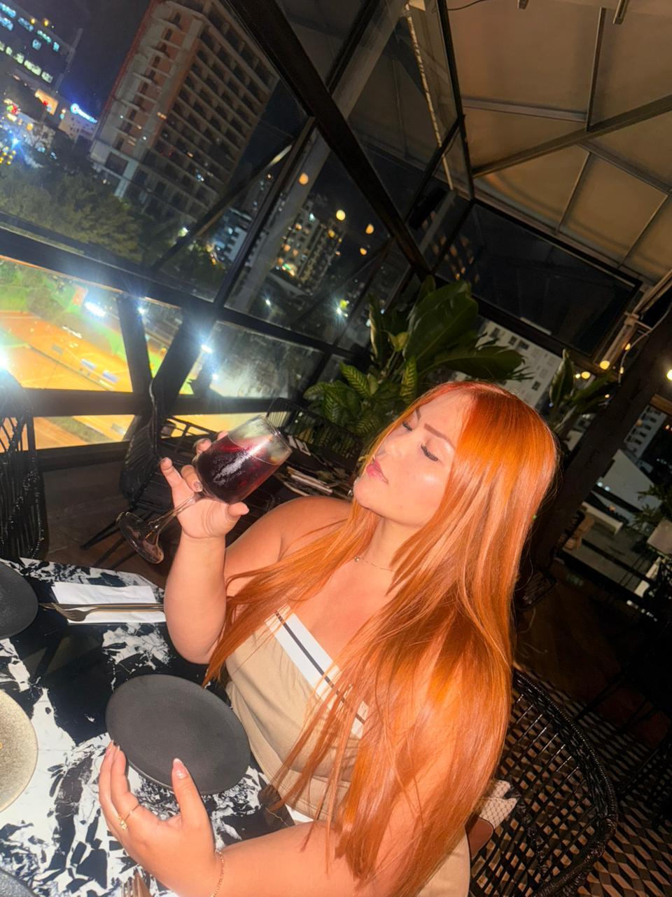 Performer LeahxBarker Photo 1