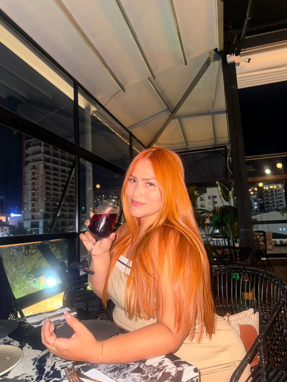 Performer LeahxBarker Photo 4