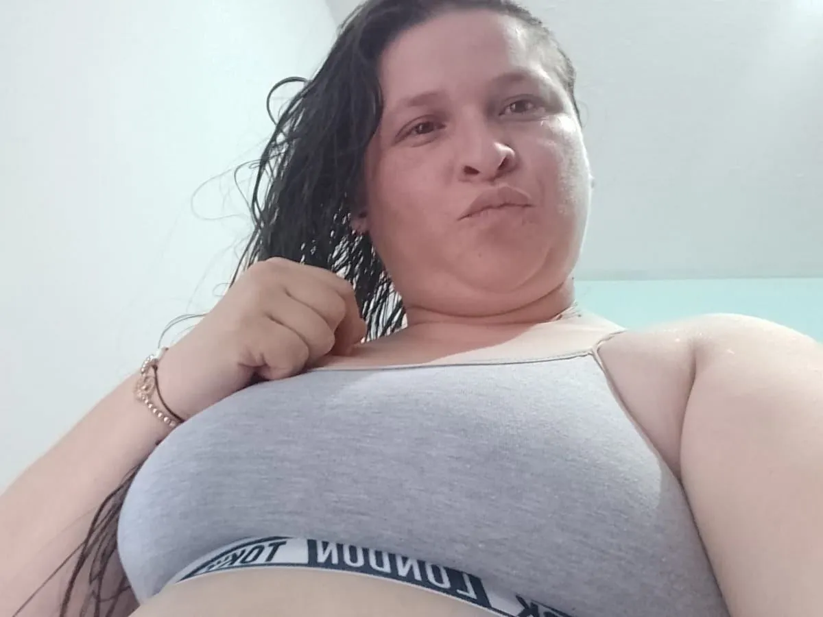 Image de profil du modèle de webcam DANNAFINDOM