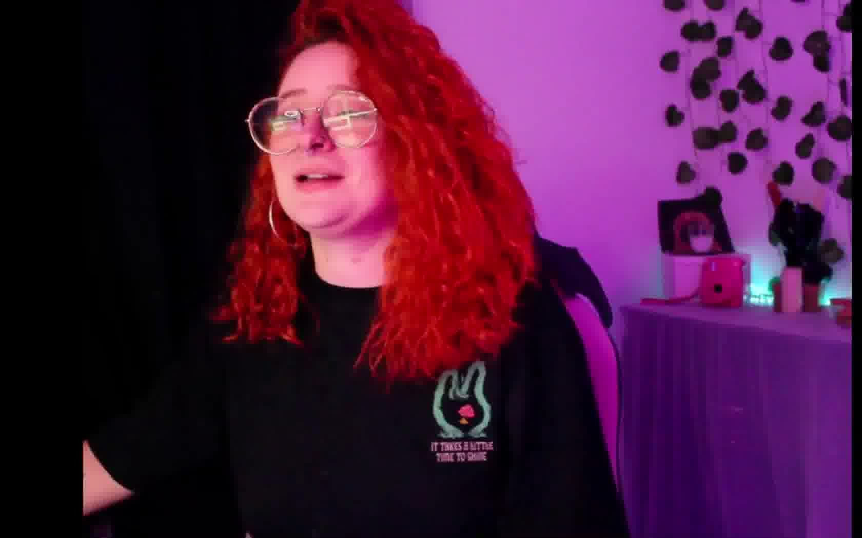 Performer VictoriaWeasley Video 1