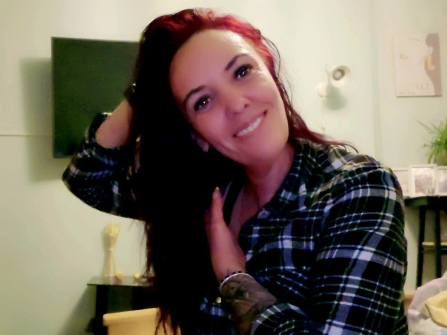 Foto de perfil de modelo de webcam de LLUNNAx