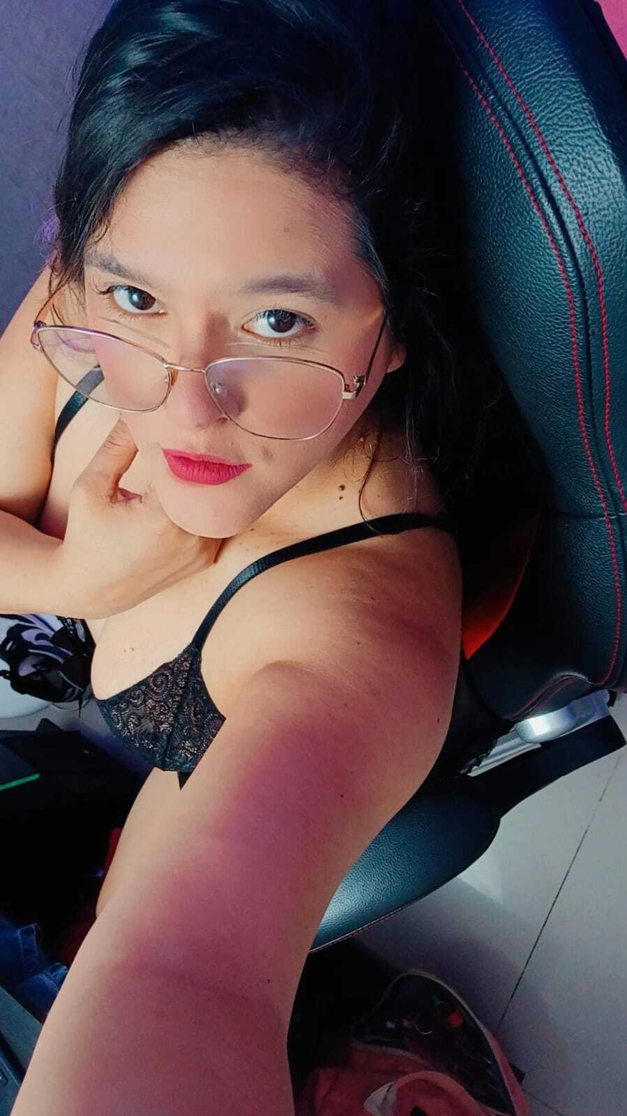 Performer OlivaFoxx19 Photo 2