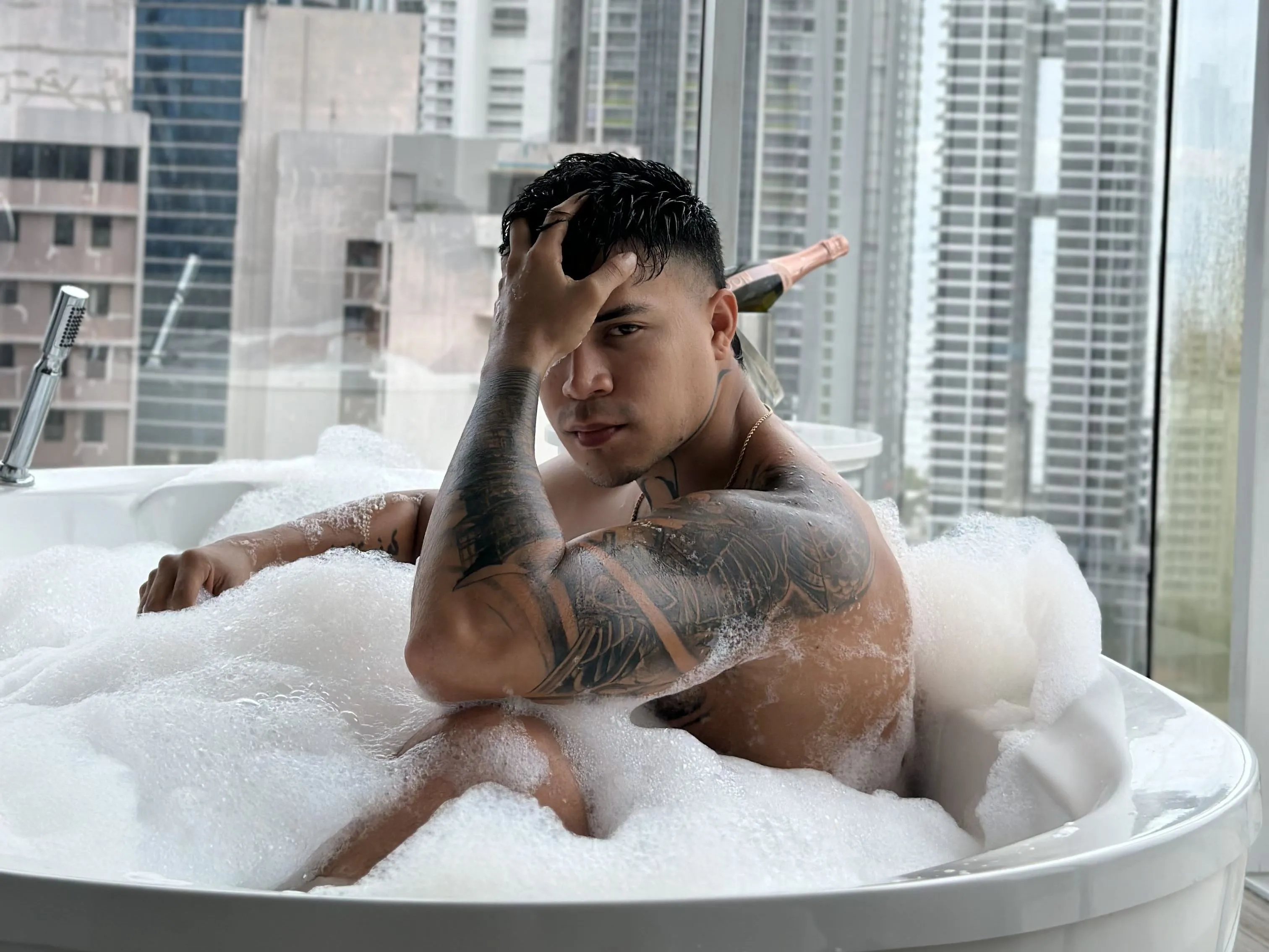 Image de profil du modèle de webcam KenetVega