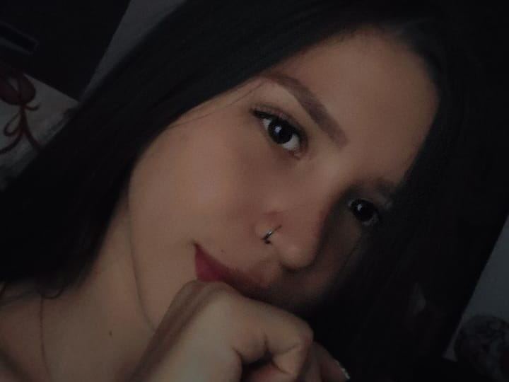 AlessandraAmbar immagine del profilo del modello di cam