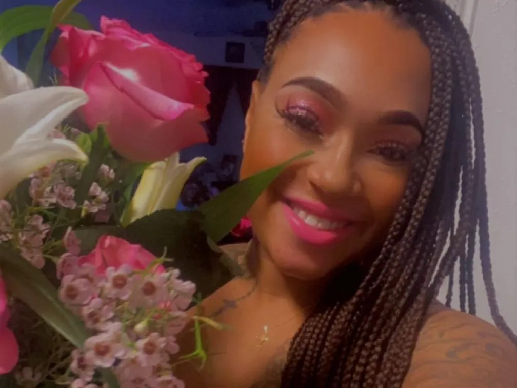 JaniaAriana profilbild på webbkameramodell