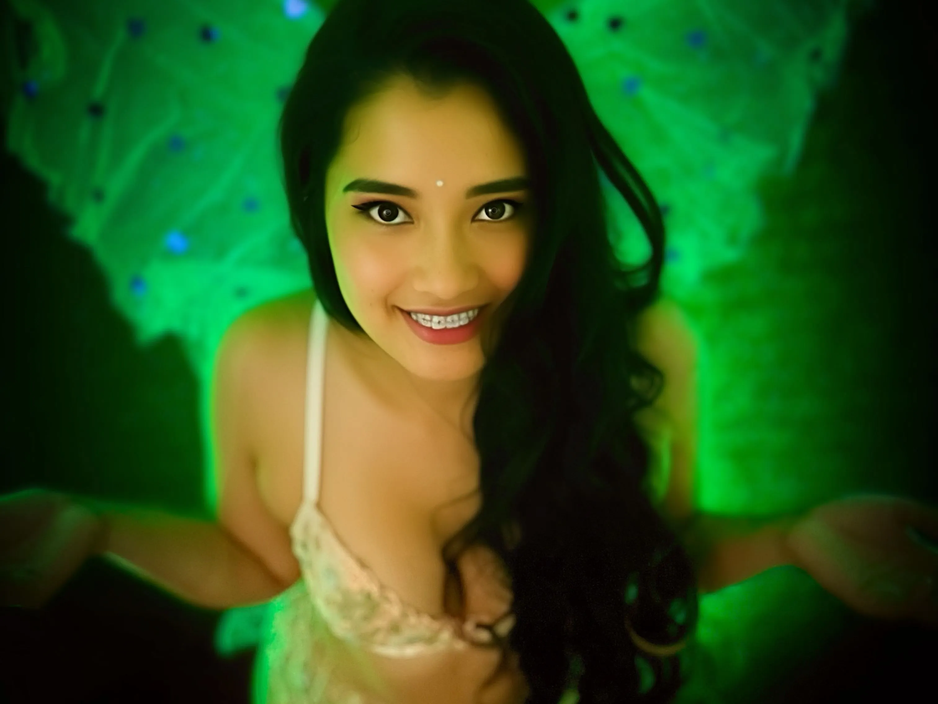 Image de profil du modèle de webcam AdaraJames